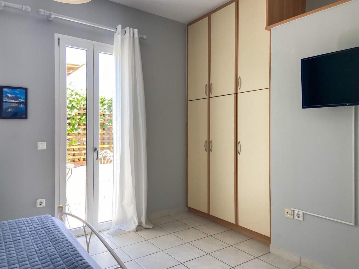 Ermis Apartments Argostoli (Kefalonia) Exterior photo